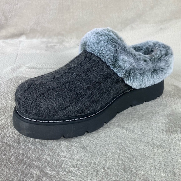 BOBS from Skechers Keepsakes Clogs Womens Size 8 Gray Fur Cable Knit Slipper NEW - Picture 4 of 9